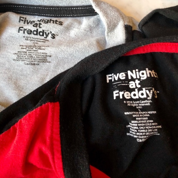 Bundle of 2 Friday Nights at Freddy’s Shirts - Picture 4 of 5
